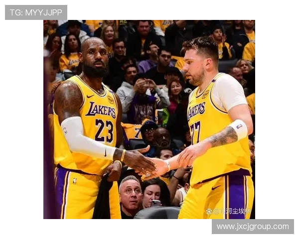 湖人逆袭开拓者詹姆斯带队迎来精彩胜利全场集锦回顾